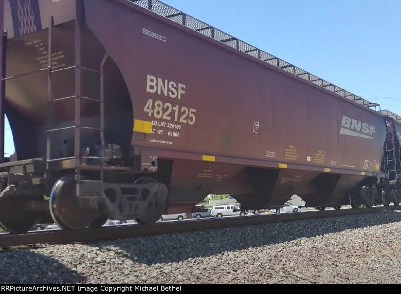 BNSF 482125